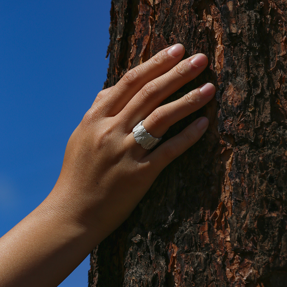 Forest Bark Thick Ring (Medium)