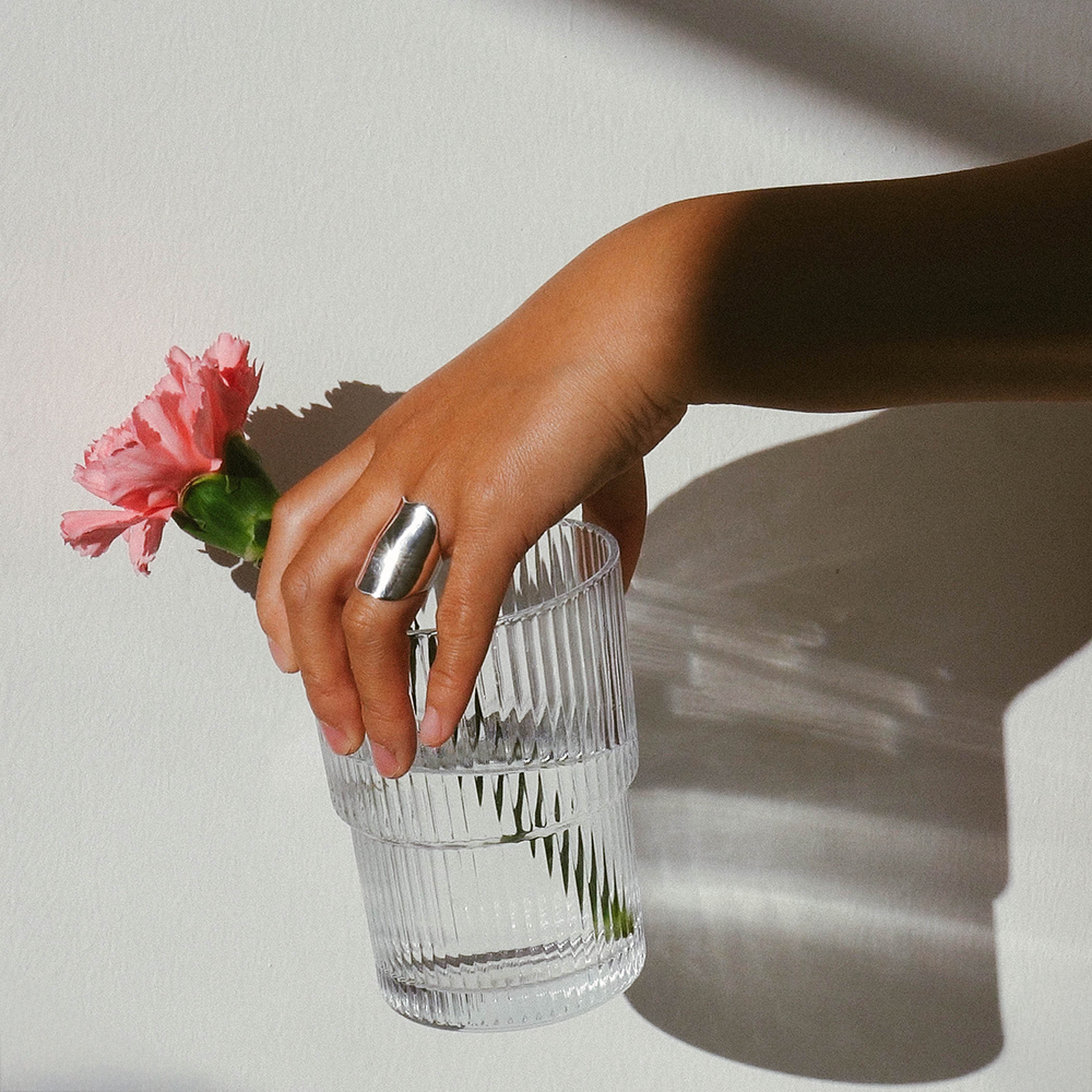 Natāra Groundform Long Ring