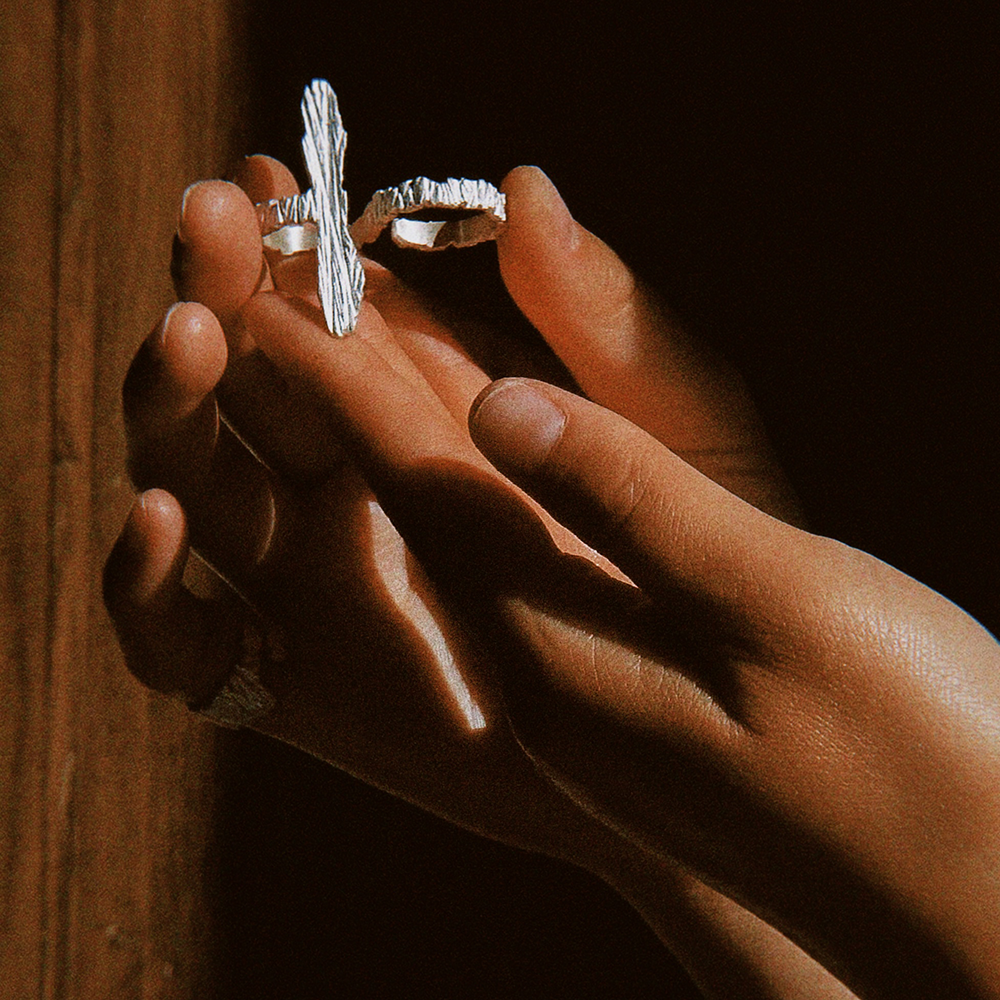 Earthbound Forest Bark Double-Finger Ring